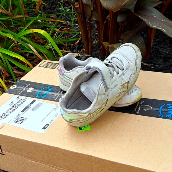 Reebok kids 3 white used - Picture 4 of 4